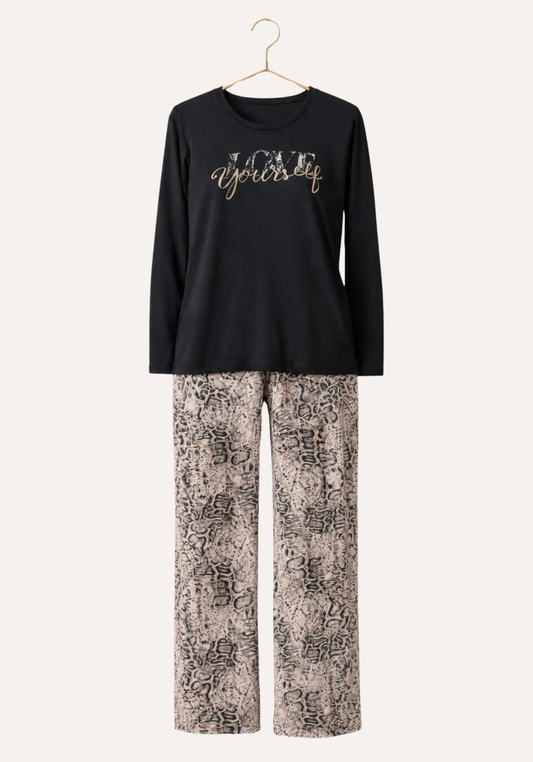 Long Sleeve Pajamas: Plain Top And Printed Pants (Pvis Els)