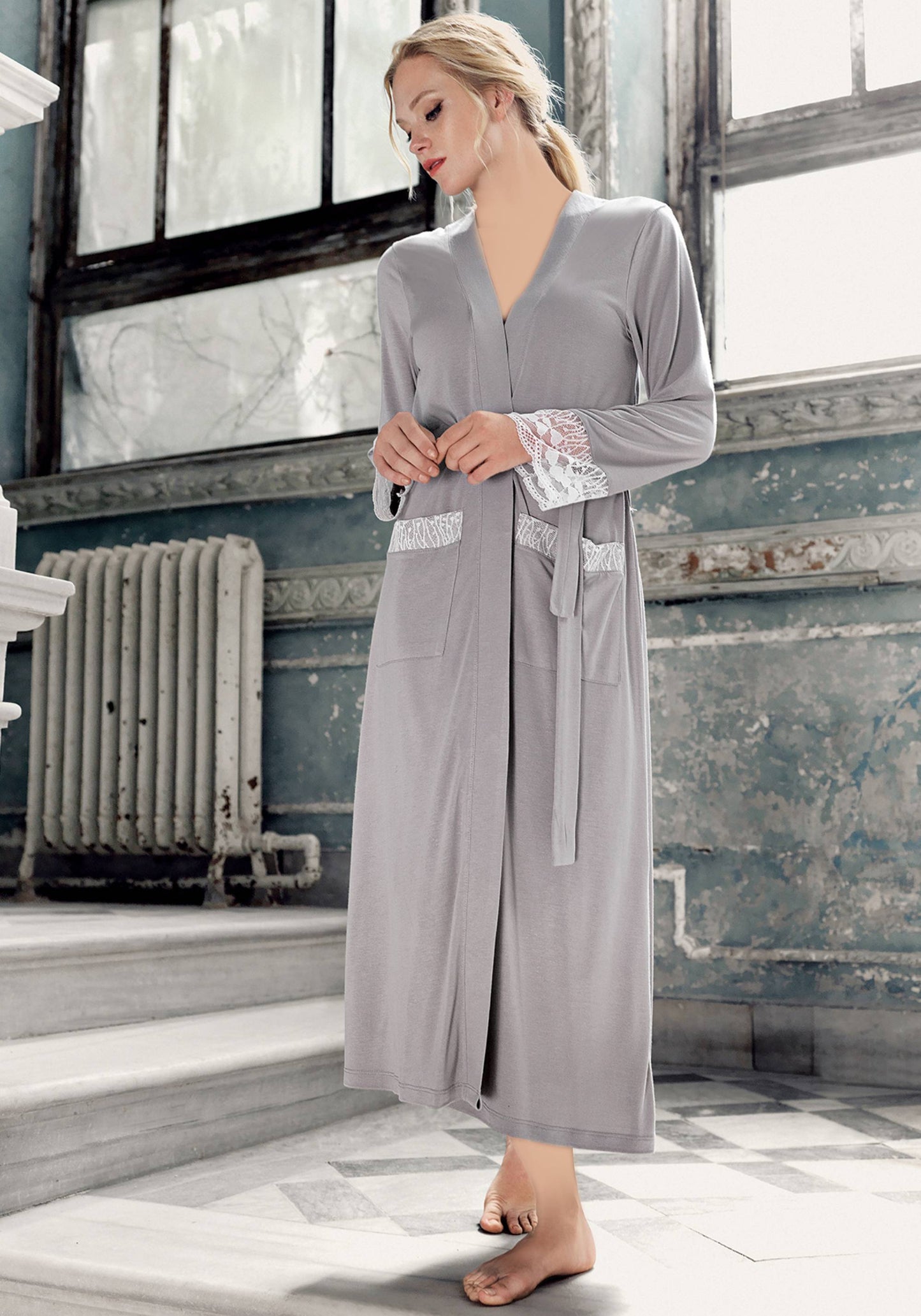 رداء طويل بأكمام طويلة من S&L