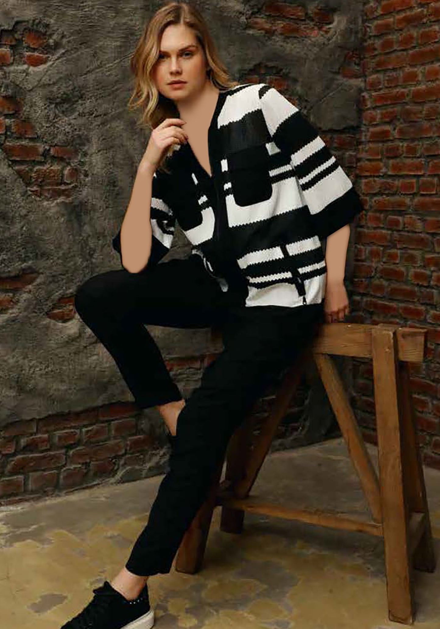 طقم صالة مكون من 3 قطع من S&L