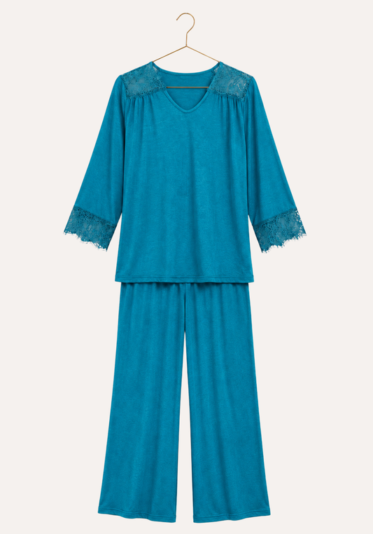 Pajamas: Viscose Elastan Top And Pants With Lace Detail On The Top And Sleeves