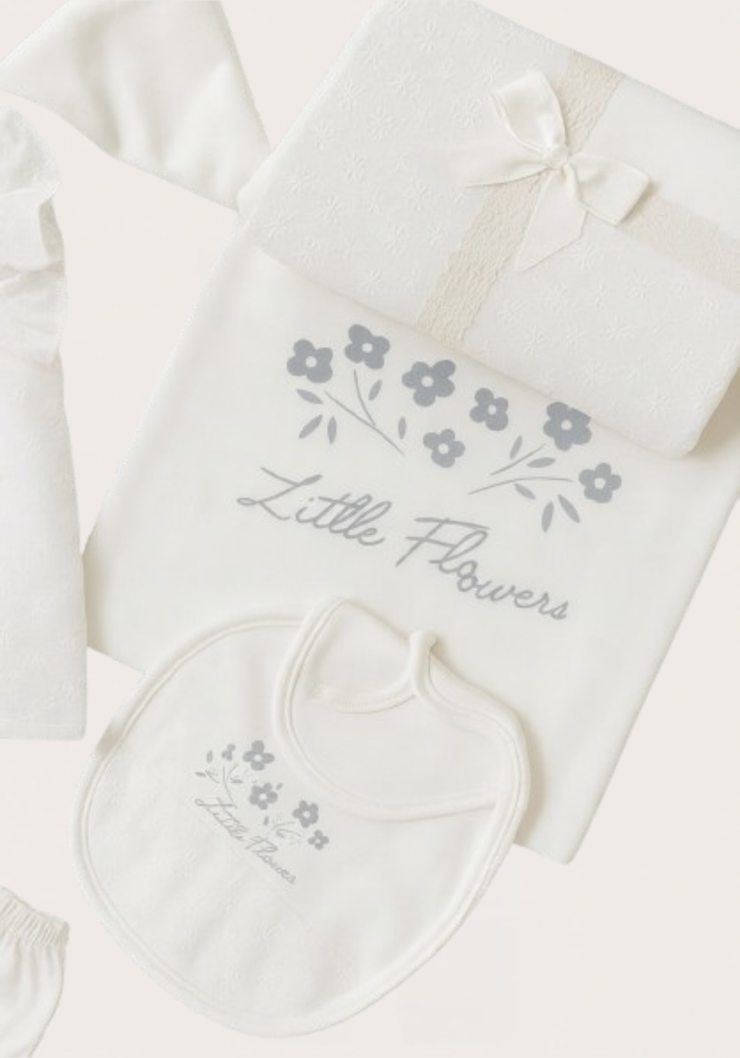 Baby Set Of 10: Romer, Top Pant, Undershirt, Banner, Cap, Blanket, Gloves, Robe, Towel