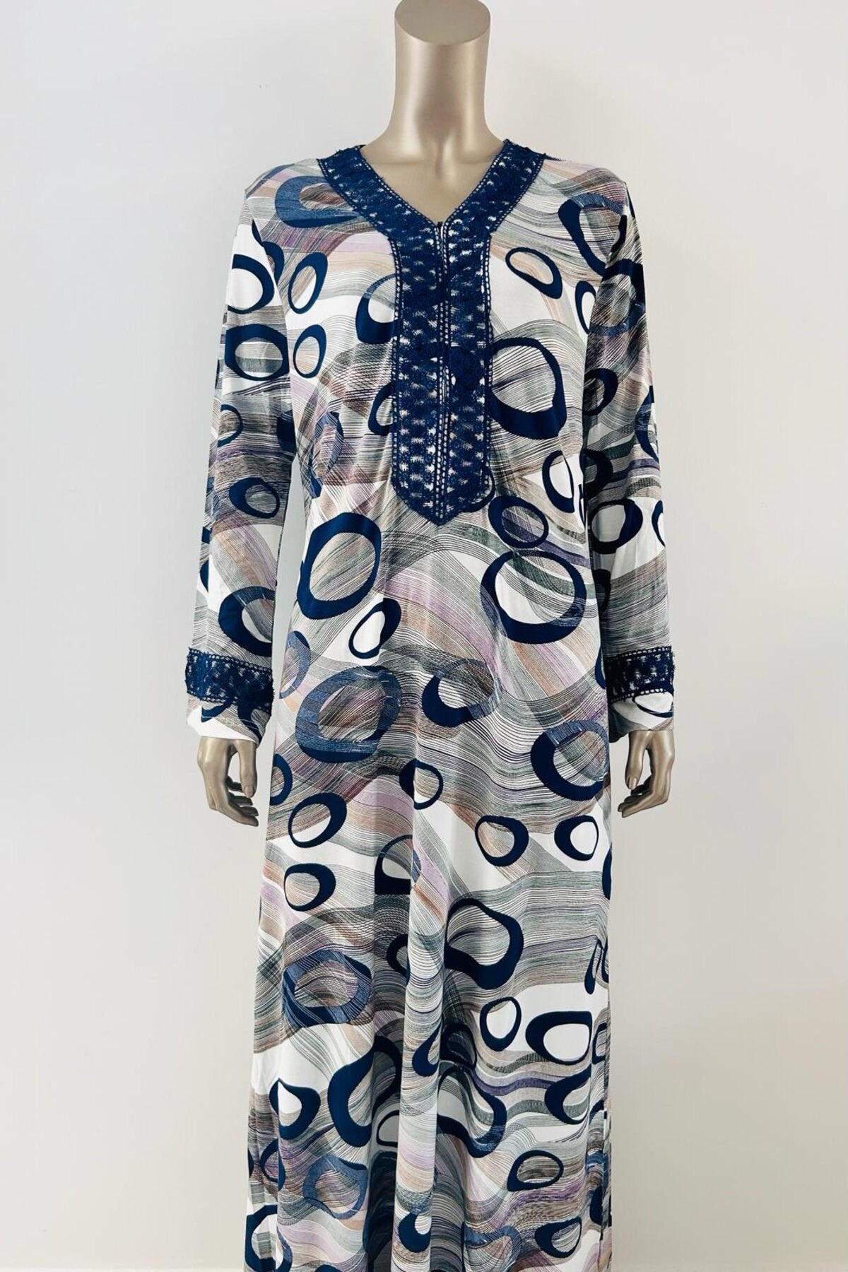 فستان طويل الأكمام من S&L