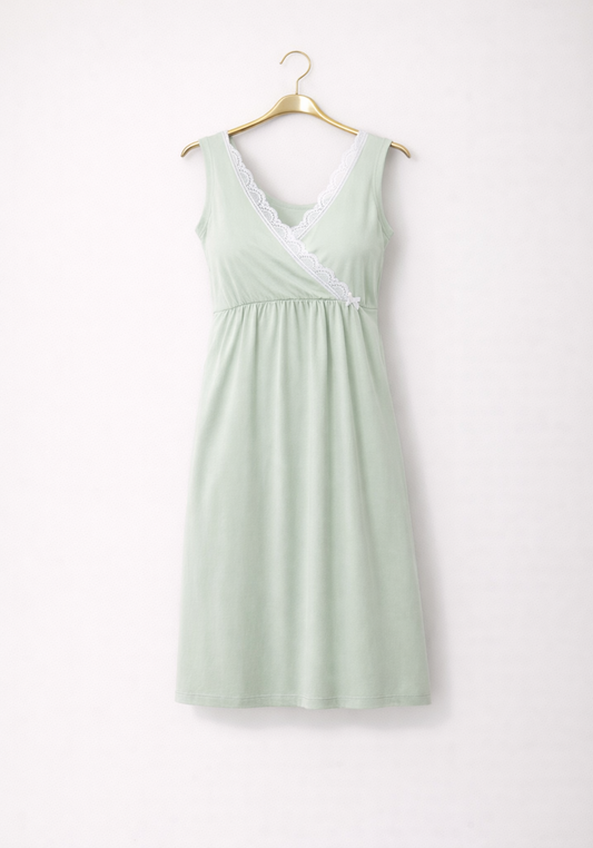 Maternal Plain Nighty And Long Sleeve Printed Robe