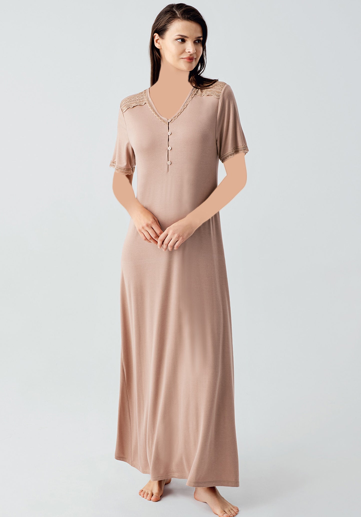 فستان طويل بأكمام قصيرة ومقاس كبير