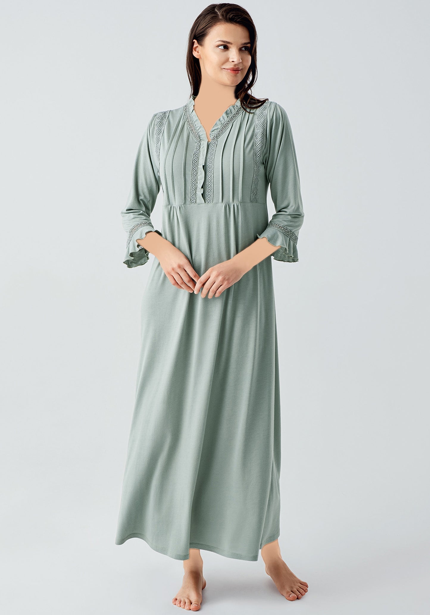 فستان طويل بأكمام قصيرة ومقاس كبير