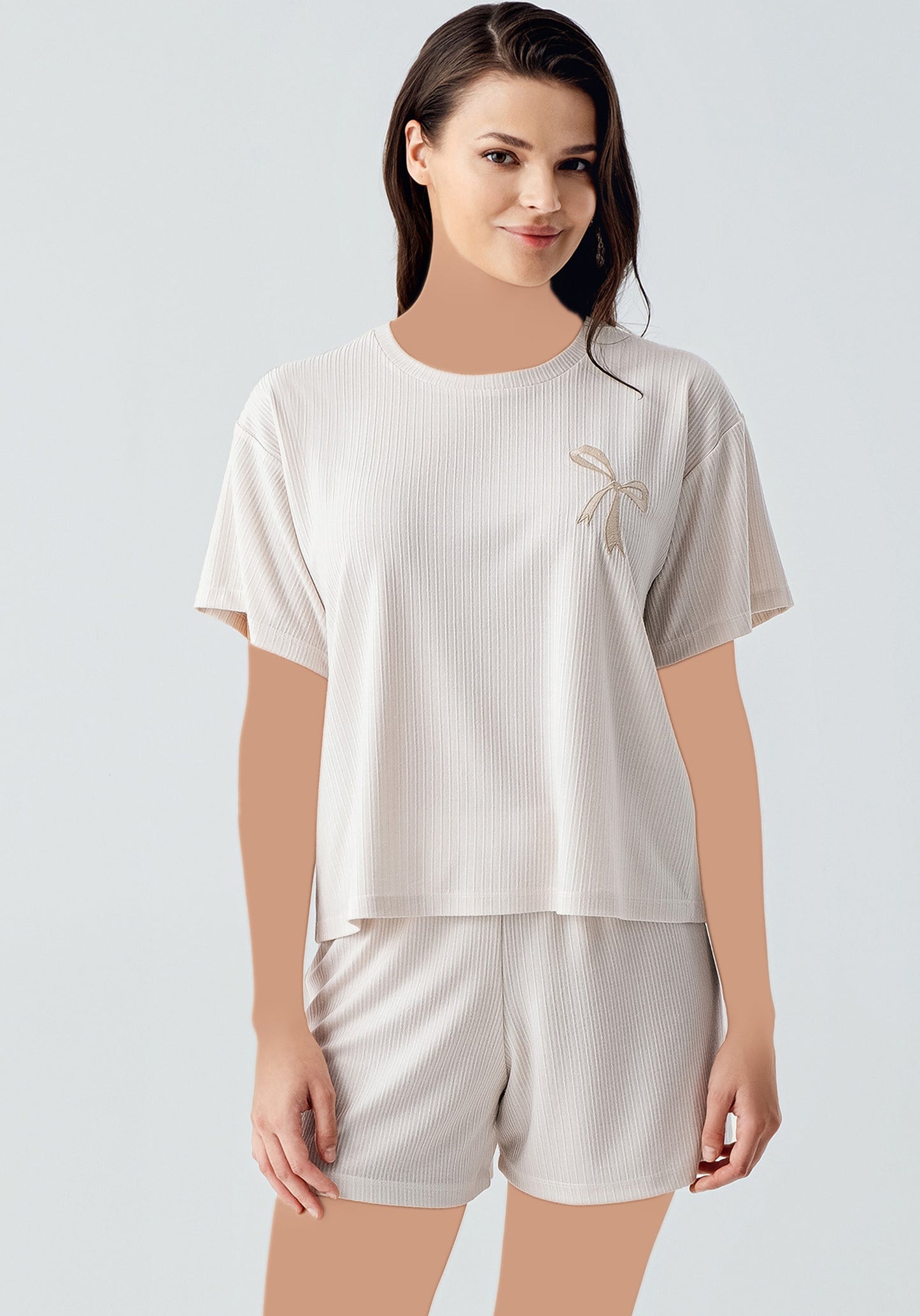 مجموعة قصيرة الأكمام من S&L Chords