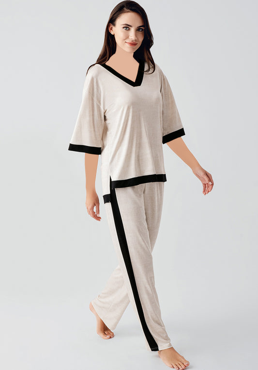 طقم رياضي مريح بأكمام قصيرة ورقبة على شكل حرف V من S&L