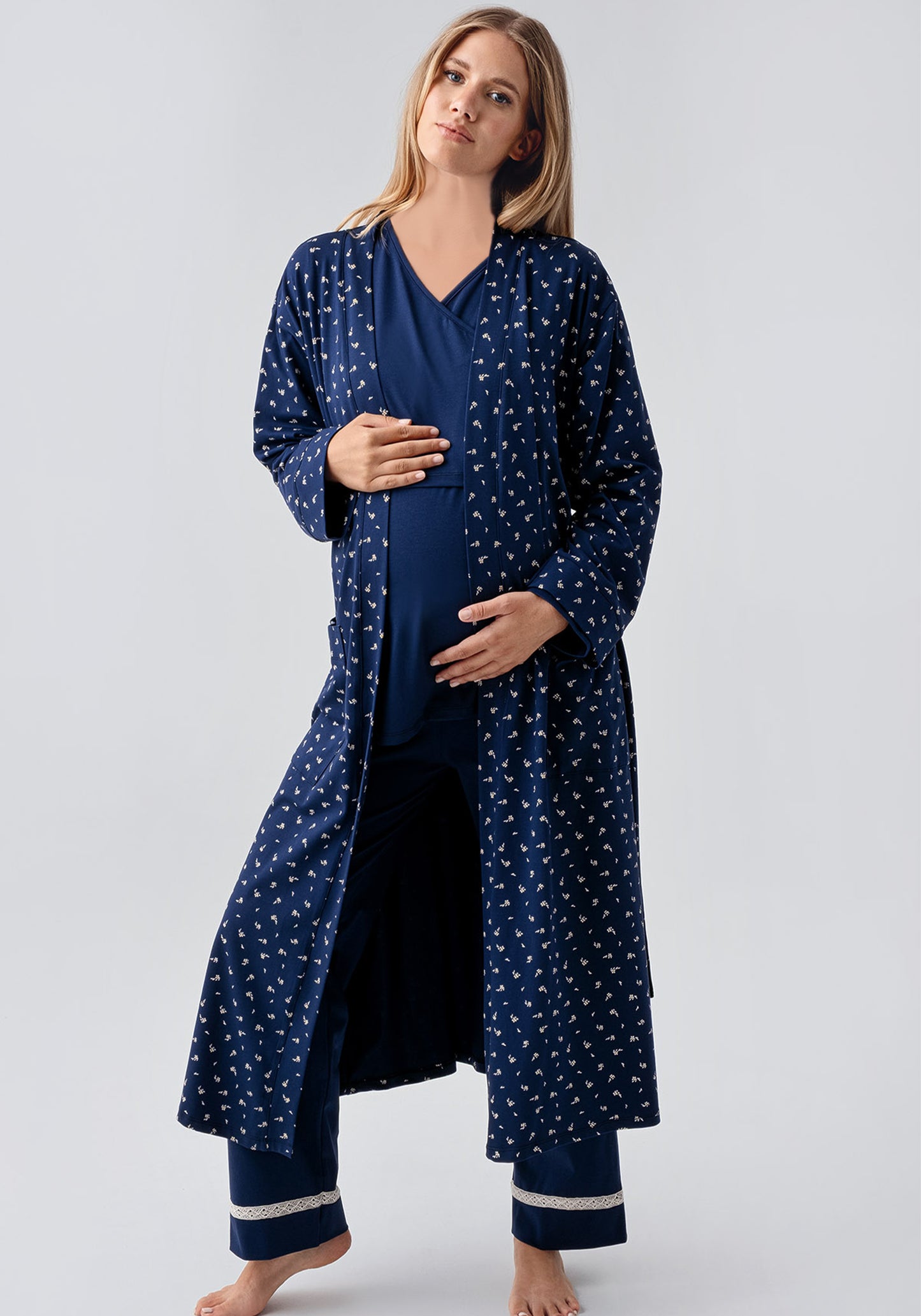 Maternal 3 Pieces Cotton Lycra Long Robe And Pajama Set