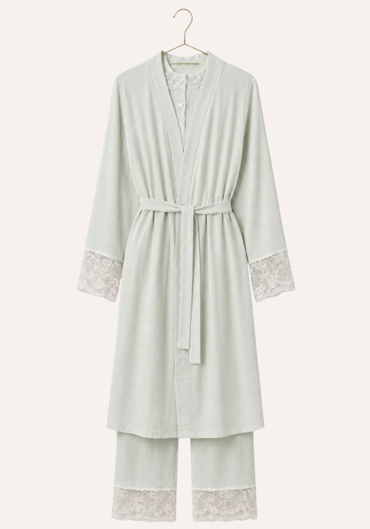 Maternal 3 Pieces Set: Pajamas With Long Robe