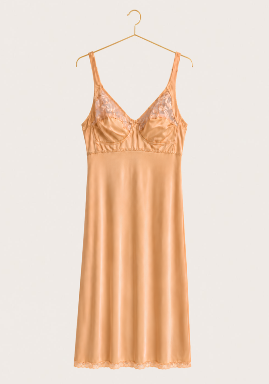 Short Slip: Wide Shoulder Strap Half Lace Unpadded Cup Short Under Slip