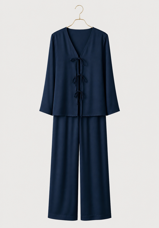 Satin Pajamas: Plain Robe-Like Top With Straps And Wide Cut Pants (100% Viscose)