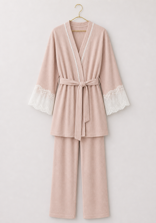 Maternal 3 Pieces Set: Pajamas With Long Robe