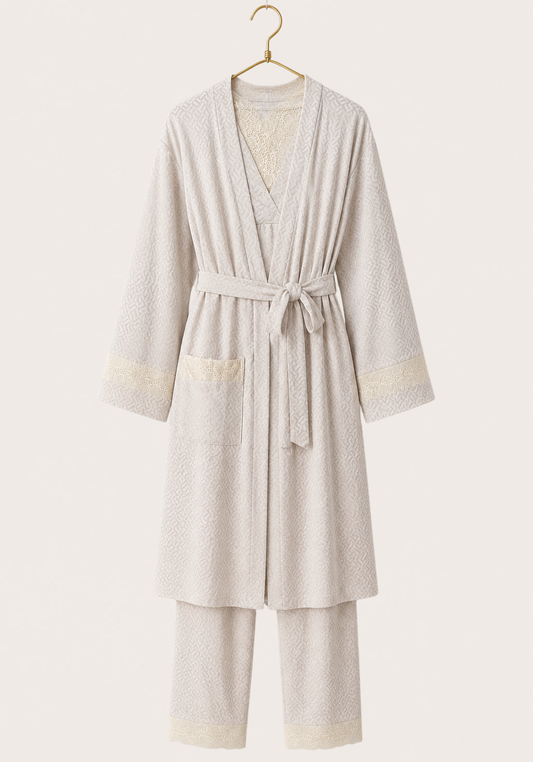 Maternal 3 Pieces Set: Pajamas With Long Robe