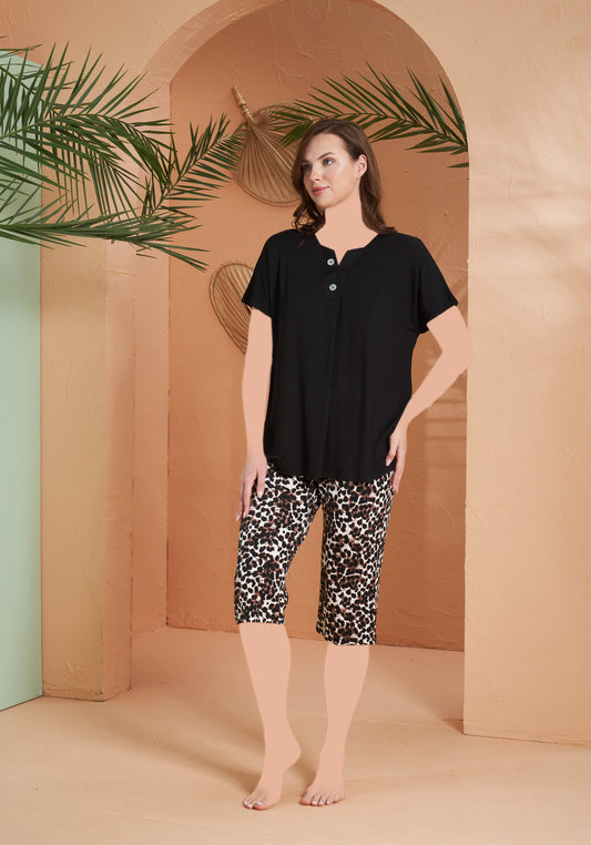 Viscose Lycra Short Sleeve Top And Leopard Capri Set