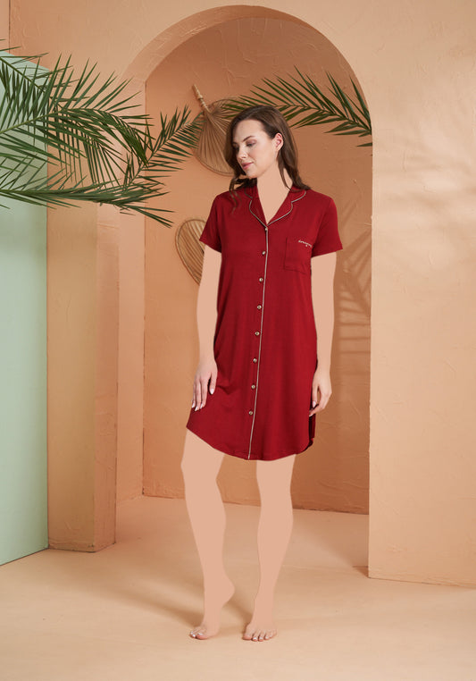 قميص نوم بأكمام قصيرة وياقة وأزرار من الفيسكوز والليكرا