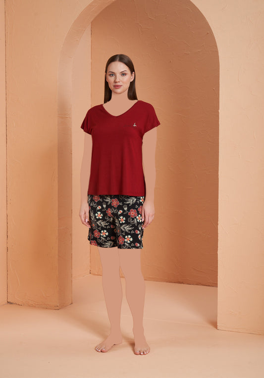 طقم بلوزة بأكمام قصيرة وشورت مزهر بمقاس كبير من الفيسكوز والليكرا