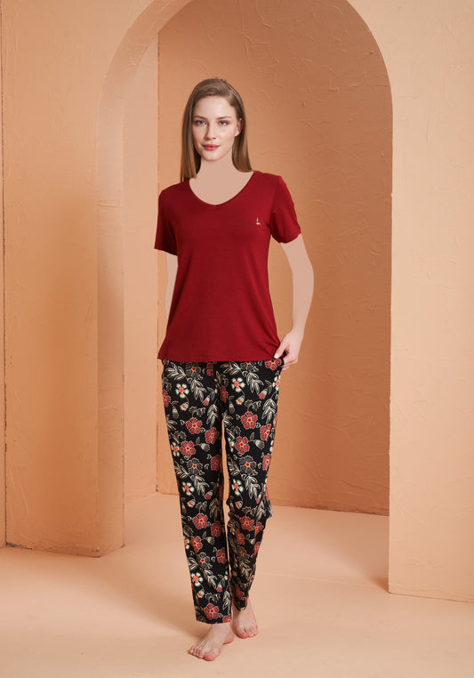 طقم بلوزة بأكمام قصيرة وبنطال مزهر من فيسكوز لايكرا بمقاس كبير