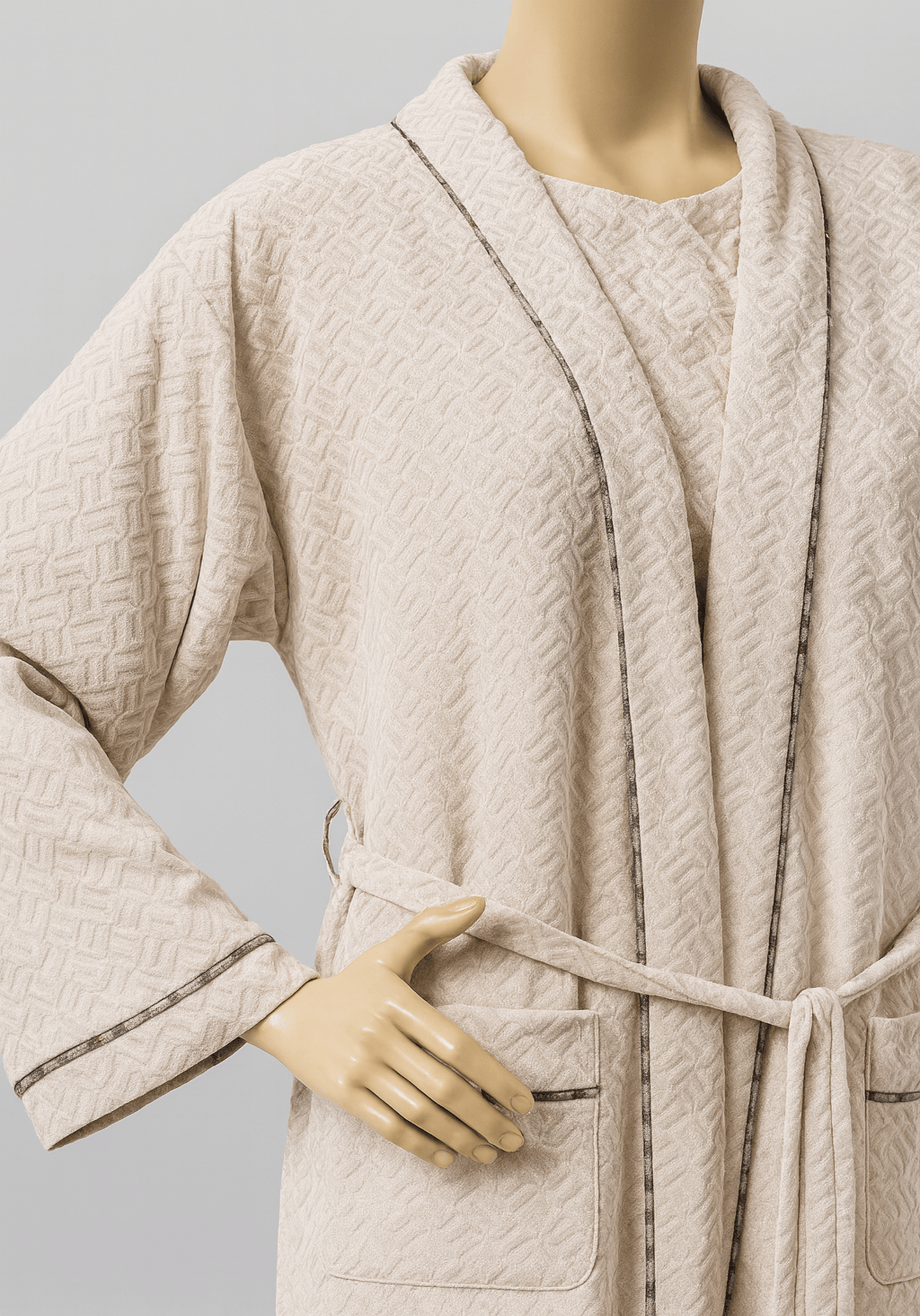 Maternal 3 Pieces Set : Pajamas With Robe