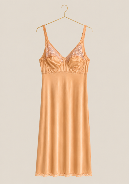 Short Slip: Wide Shoulder Strap Half Lace Unpadded Cup Short Under Slip