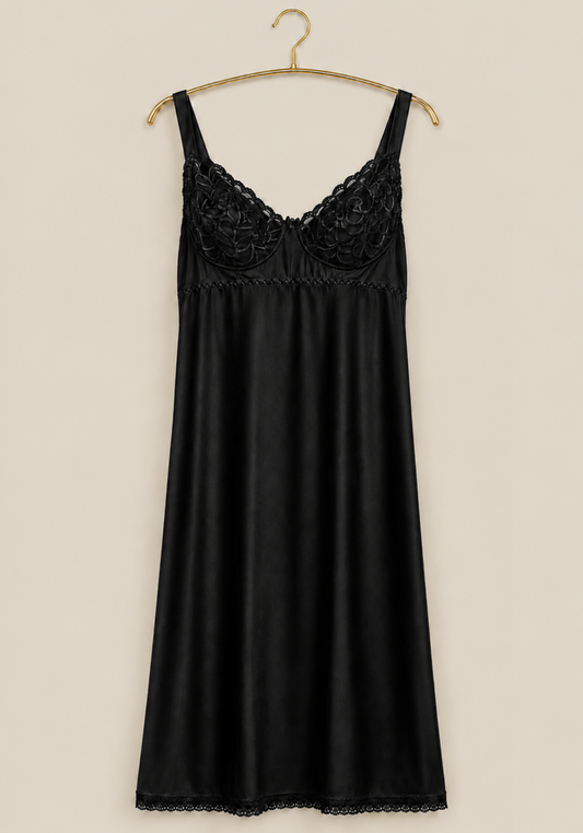 Short Slip: Wide Shoulder Strap Full Lace Unpadded Cup Short Under Slip