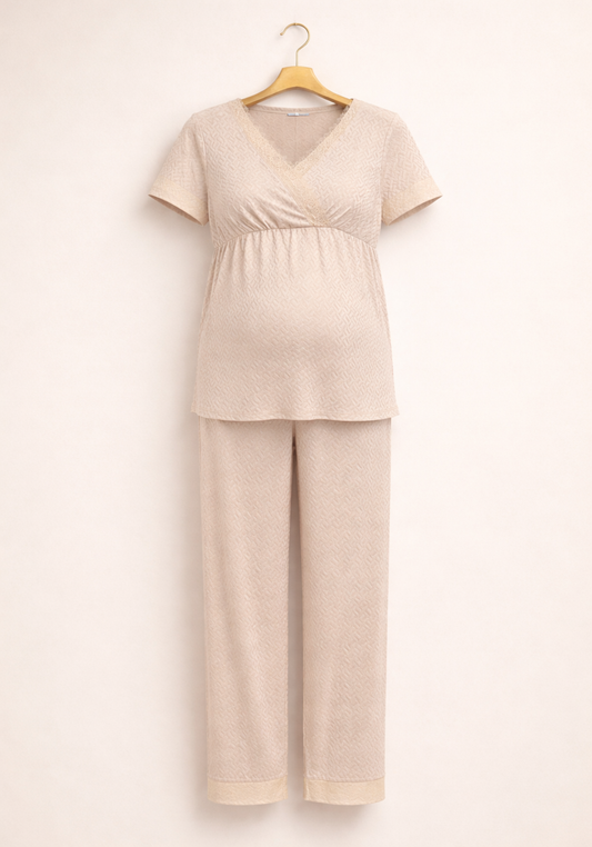 Maternal 3 Pieces Set: Pajamas With Long Robe