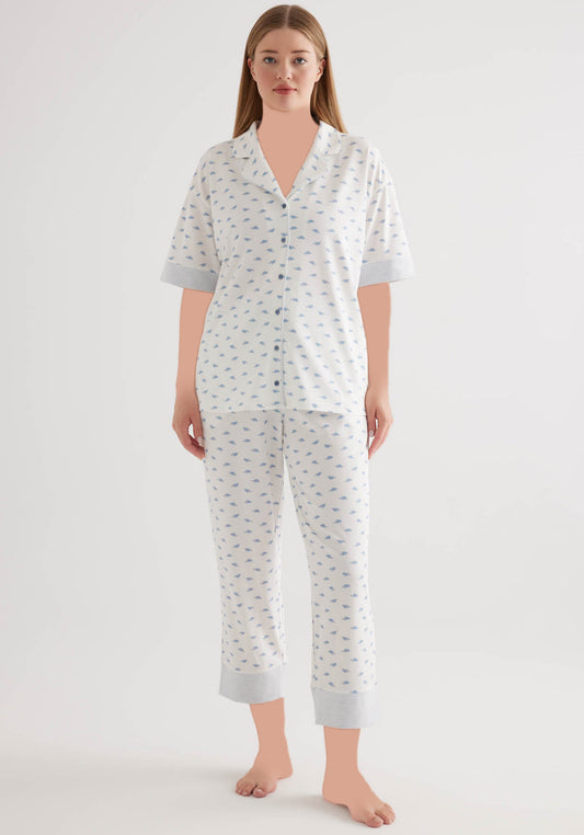 طقم قطني بمقاس كبير، بلوزة بأكمام قصيرة وأزرار وياقة وبنطال طويل