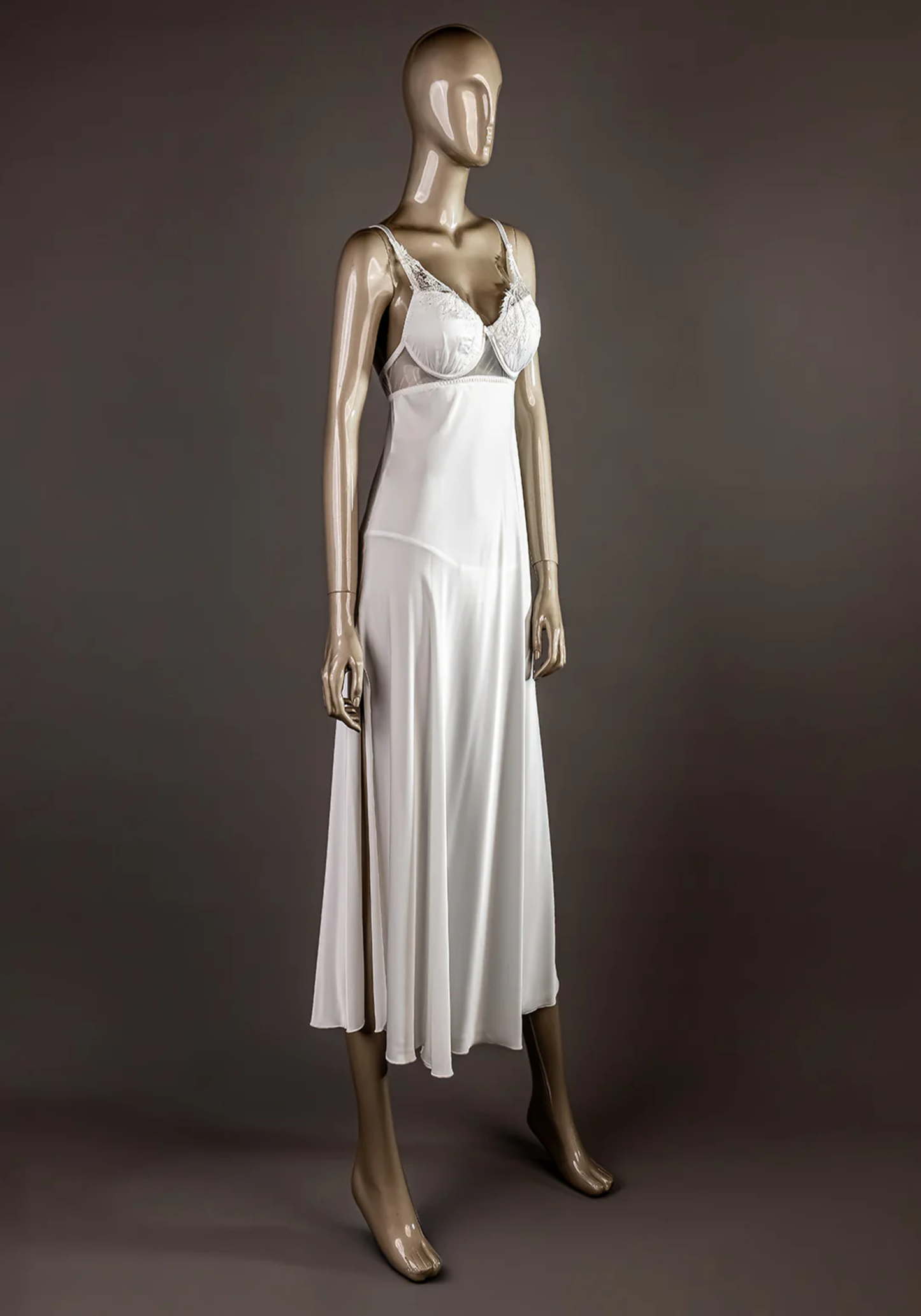 Bridal Long Robe Set: Shoulder Strap Dantel Padded Underwire Bra Satin Long Nighty With Two Side Openings And Long Schiffon Robe With Dantel Details