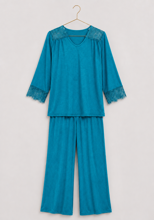 Pajamas: Viscose Elastan Top And Pants With Lace Detail On The Top And Sleeves