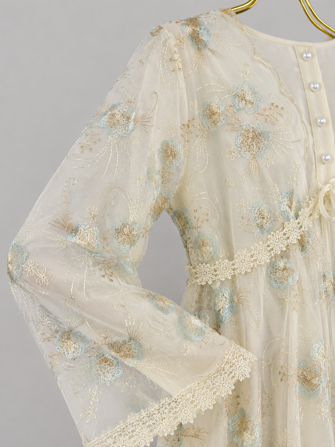 Maternal Short Robe Set: Long Sleeve Buttoned Nighty And Long Sleeve Organza Dantel Robe