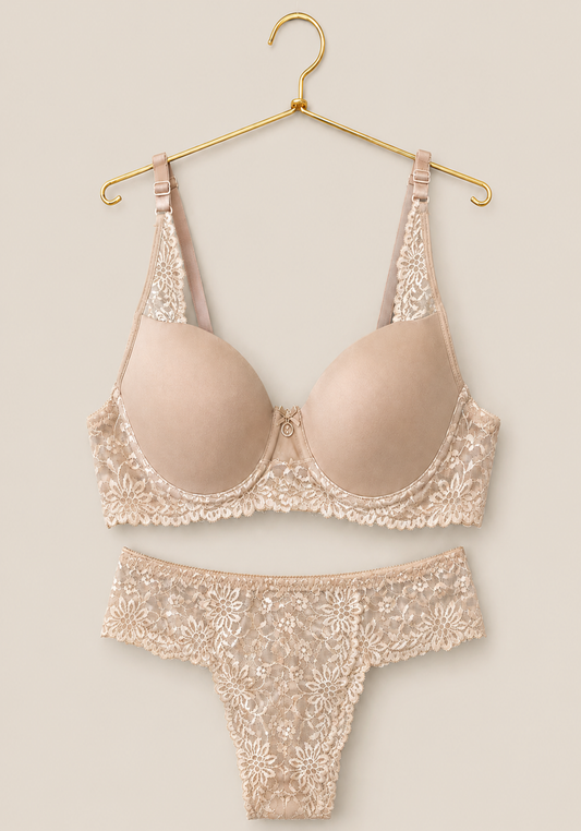 Lingerie Bra Set: Plain Padded Cup Bra With Lace Detail And Full Dantel Panty