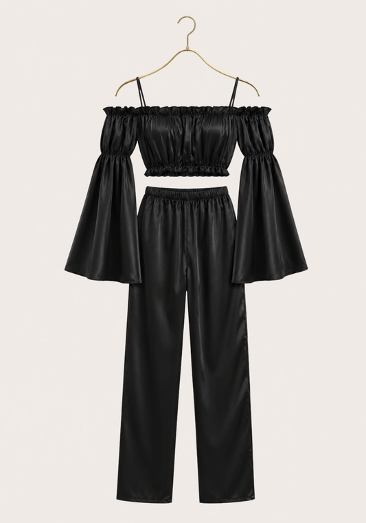 LNGR Satin Full Shoulder Sleeve Bra And Pant Set