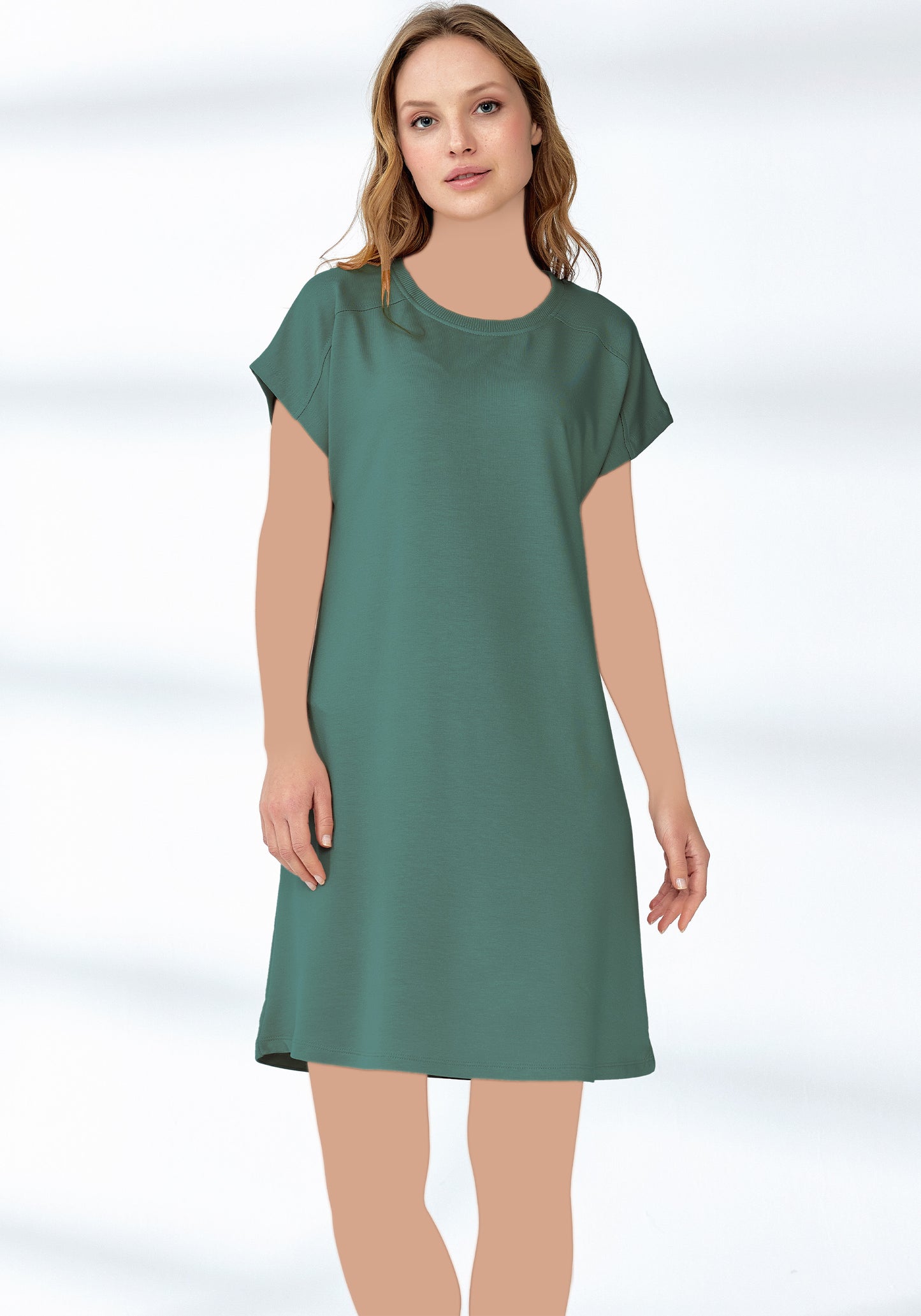 قميص نوم بأكمام قصيرة ومقاس كبير