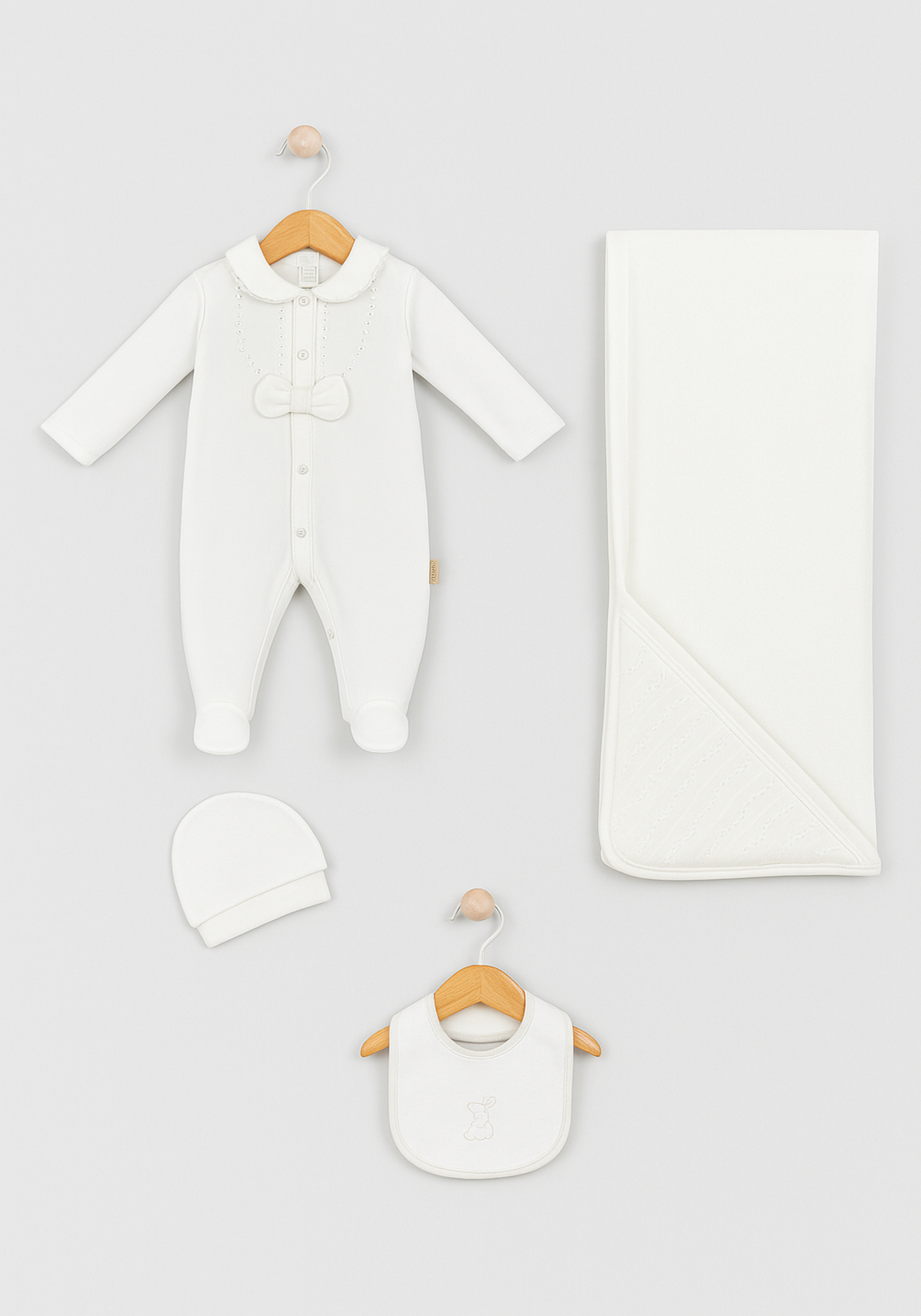 Baby Set Of 4: Romper, Cap, Banner, Blanket