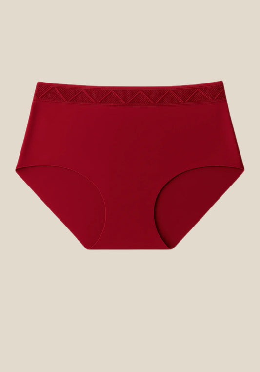 ملابس داخلية UNDR عالية الخصر