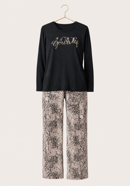 Long Sleeve Pajamas: Plain Top And Printed Pants (Pvis Els)