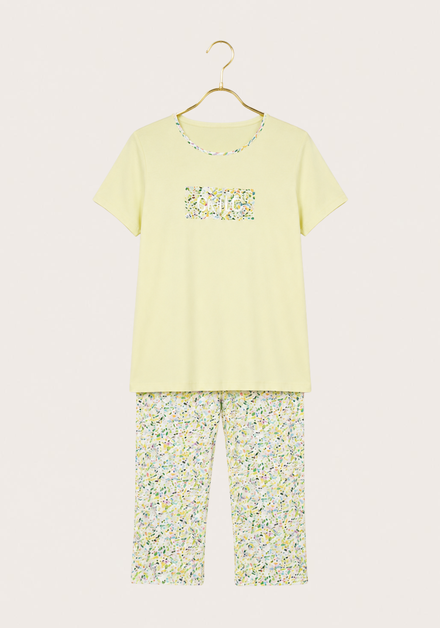 Viscose Lycra Short Sleeve Top And Floral Capri Set