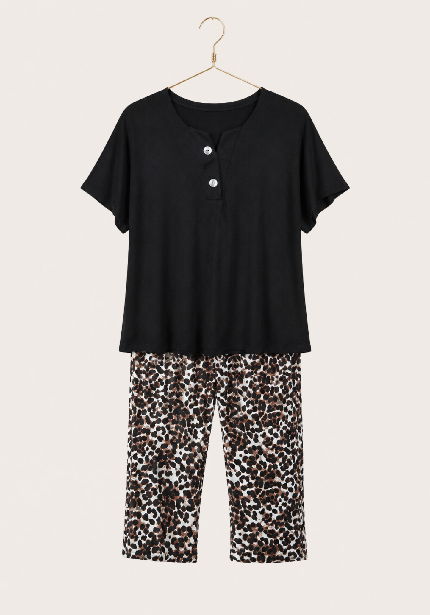 Viscose Lycra Short Sleeve Top And Leopard Capri Set