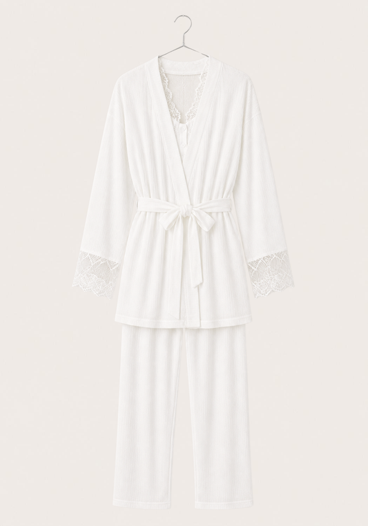 Maternal 3 Pieces Set: Pajamas With Long Robe