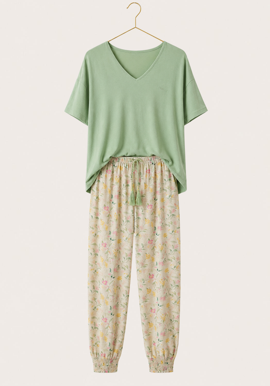 Pajamas: Short Sleeve Top (Viscose Lycra) And Pants (100% Viscose)