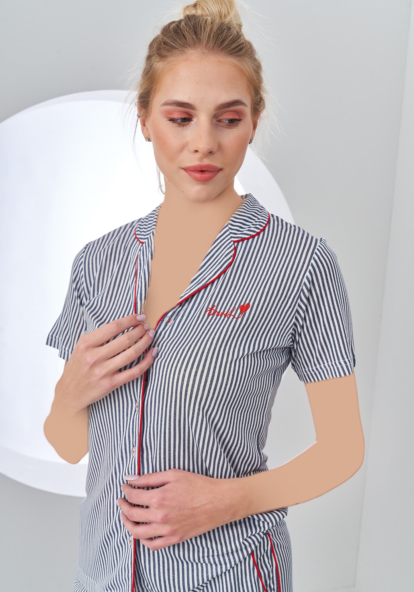 طقم شورت مخطط رمادي بأزرار وياقة من S&amp;L