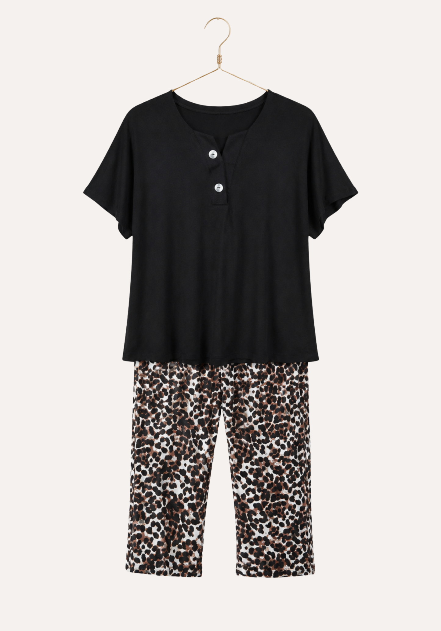 Viscose Lycra Short Sleeve Top And Leopard Capri Set