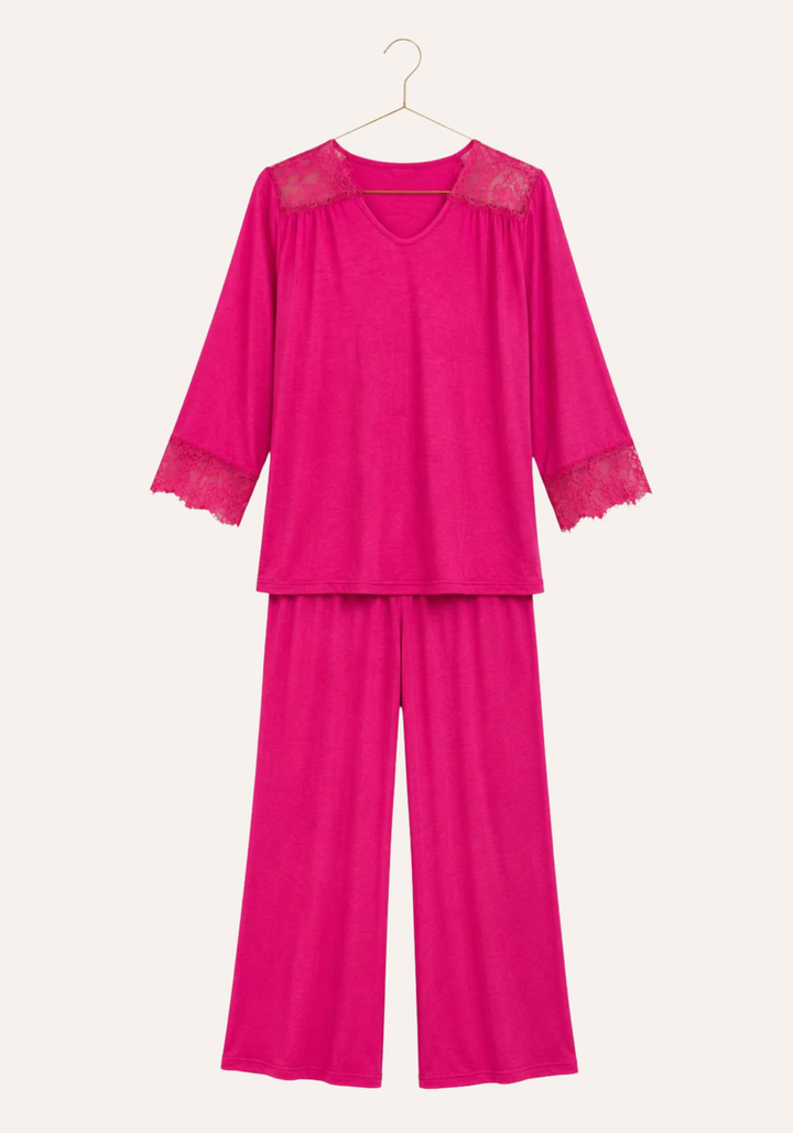 Pajamas: Viscose Elastan Top And Pants With Lace Detail On The Top And Sleeves
