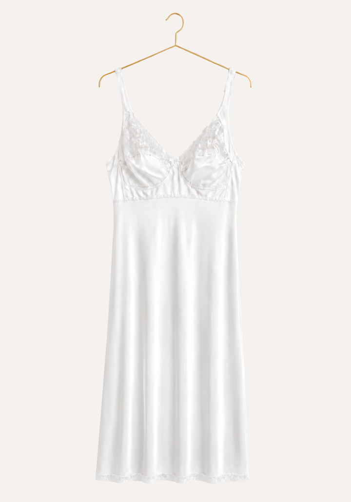 Short Slip: Wide Shoulder Strap Half Lace Unpadded Cup Short Under Slip