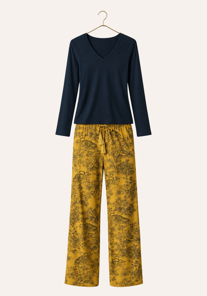 Plain Long Sleeve Body Top And Printed Pants Pajamas