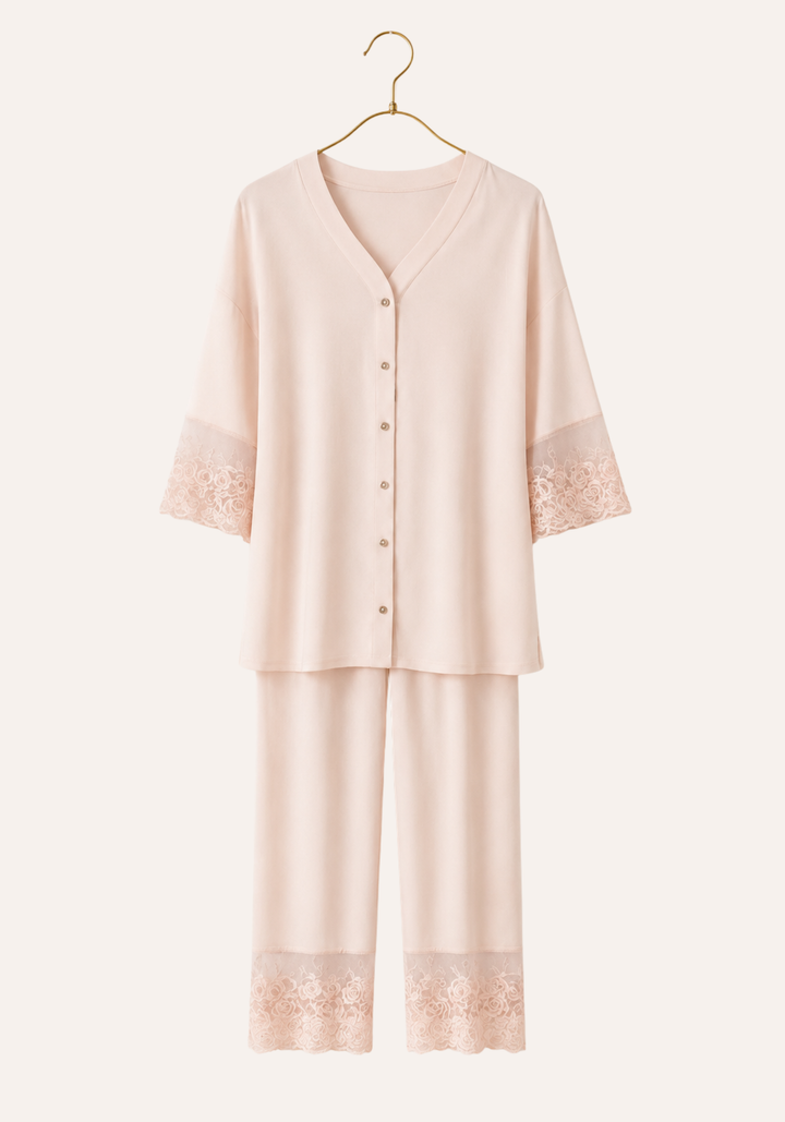 Maternal 3 Pieces Set: Pajamas With Long Robe
