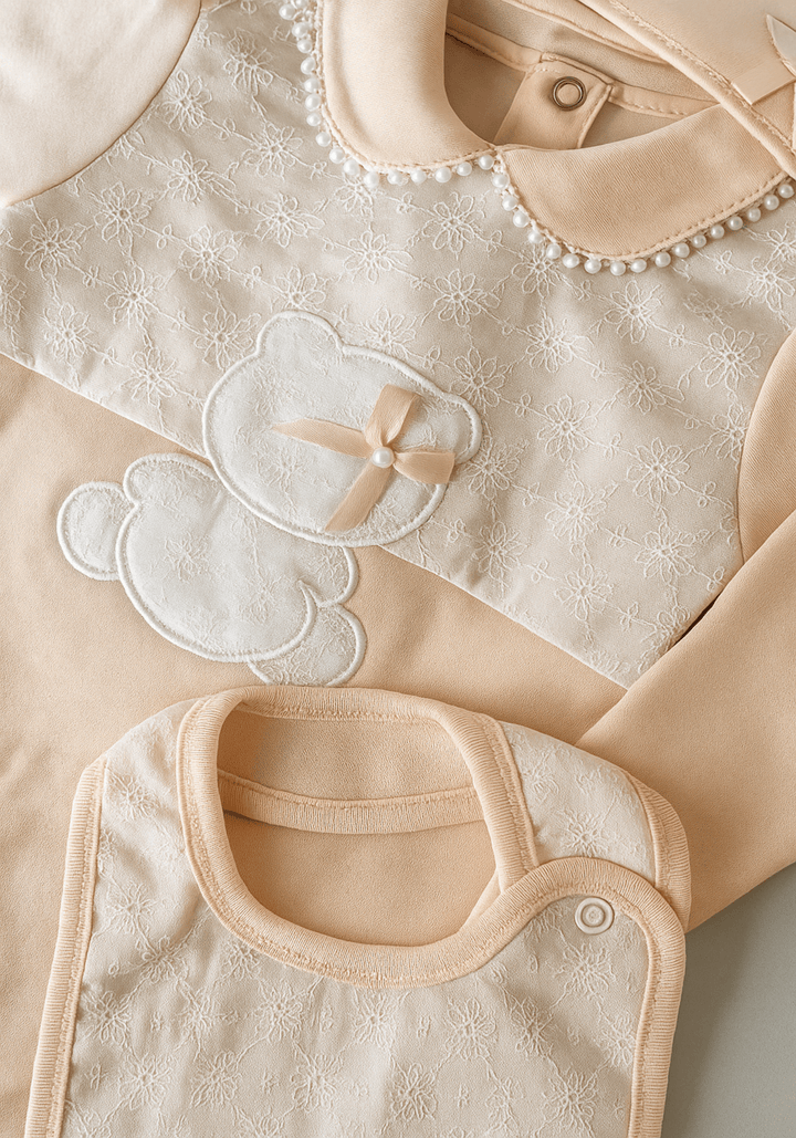 Baby Set Of 4: Romper, Cap, Banner, Blanket
