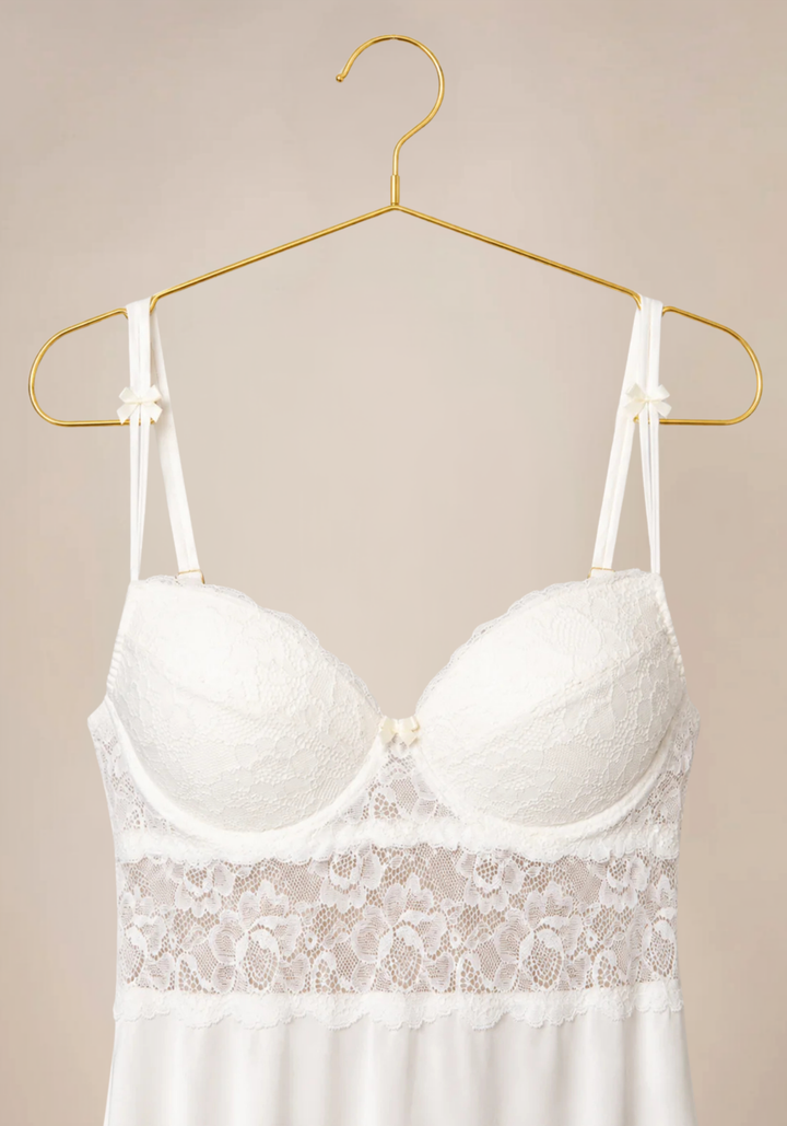 Bridal Long Robe Set: Shoulder Strap Padded Bra Long Gown And Long Robe With Lace Detail