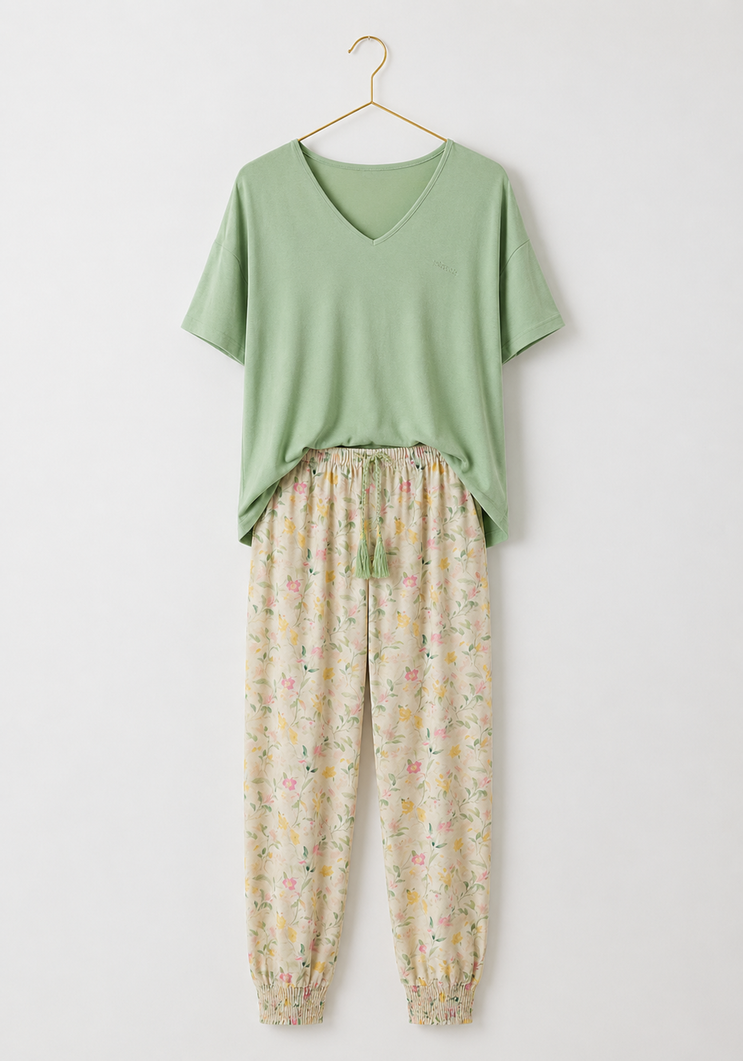Pajamas: Short Sleeve Top (Viscose Lycra) And Pants (100% Viscose)