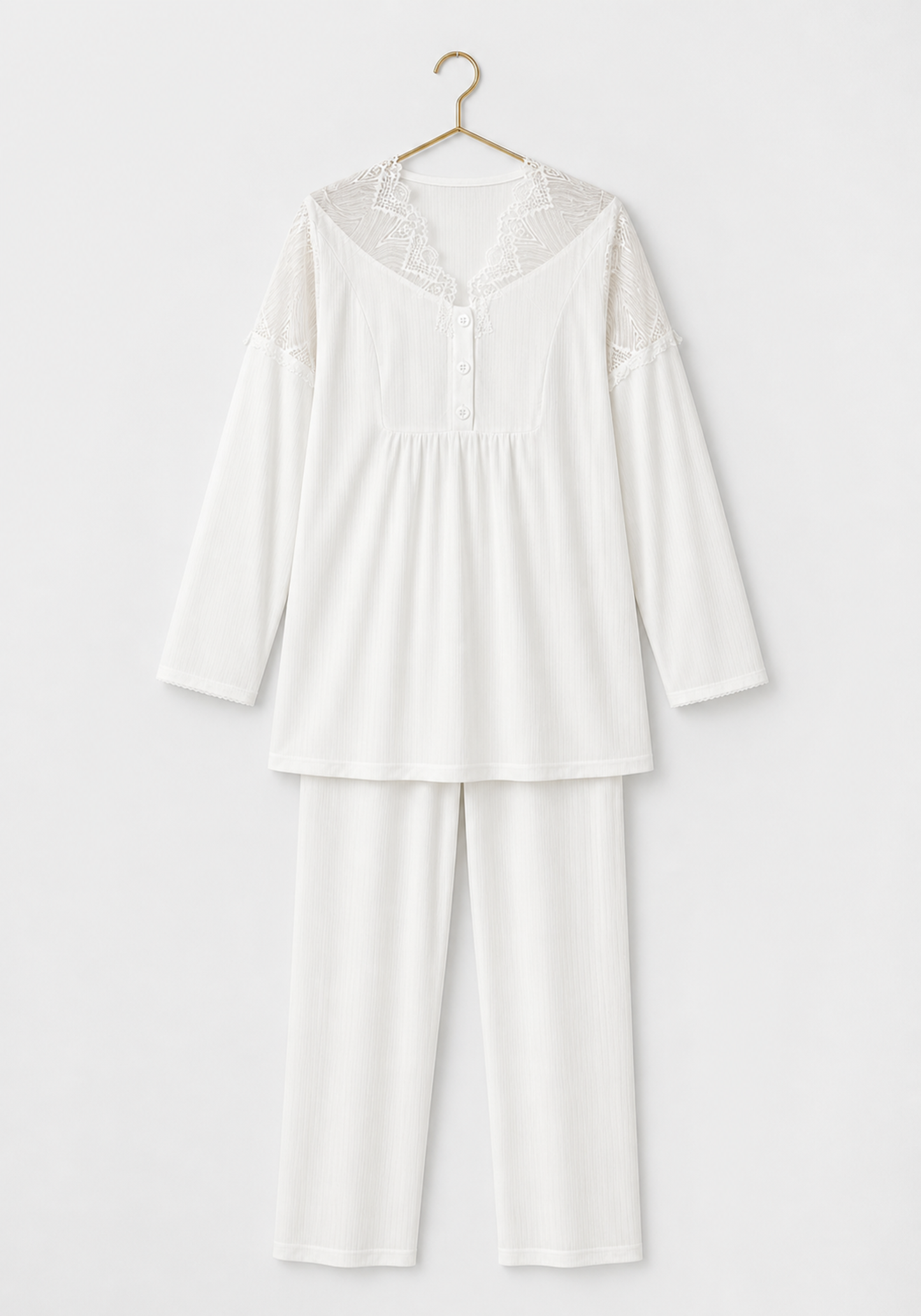 Maternal 3 Pieces Set: Pajamas With Long Robe
