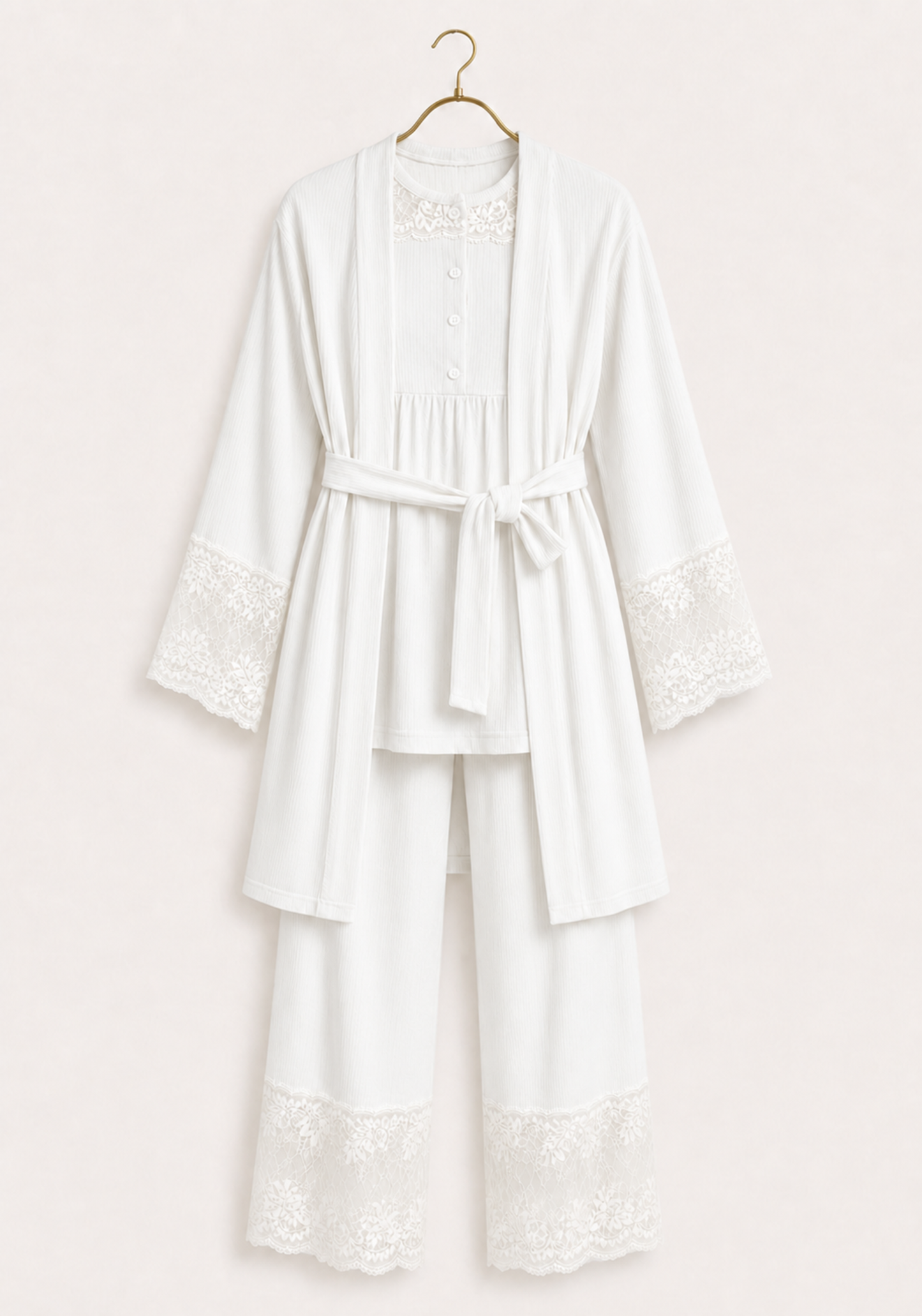 Maternal 3 Pieces Set: Pajamas With Long Robe